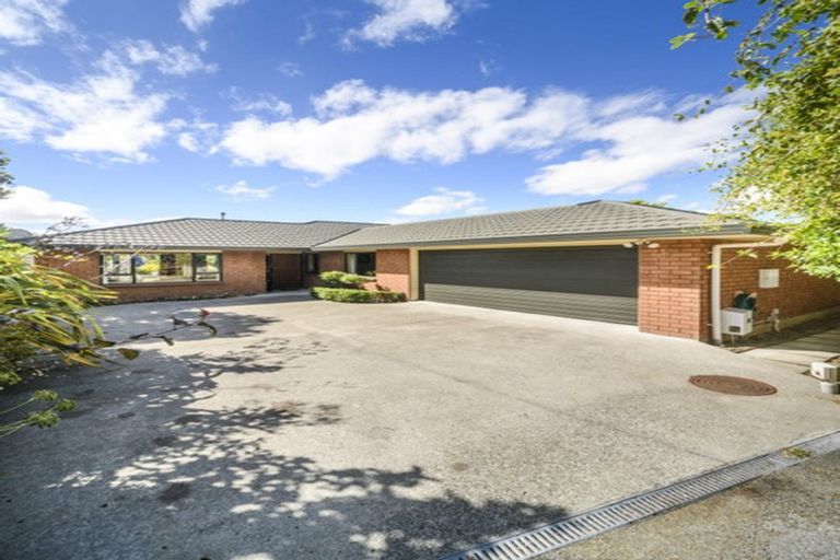 Photo of property in 53 Pacific Drive, Fitzherbert, Palmerston North, 4410