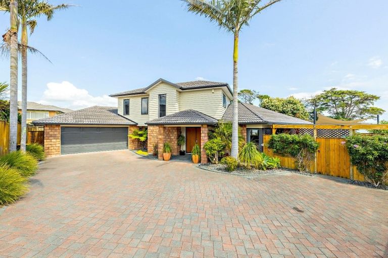Photo of property in 9 Nicholas Gibbons Drive, Clendon Park, Auckland, 2103