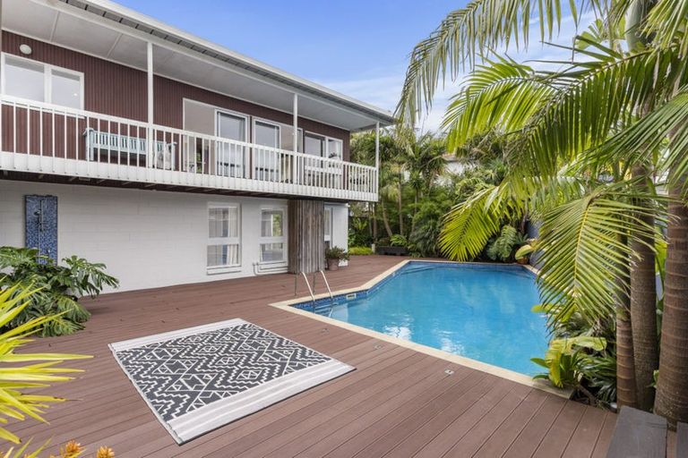 Photo of property in 33 Gretel Place, Hillcrest, Auckland, 0627