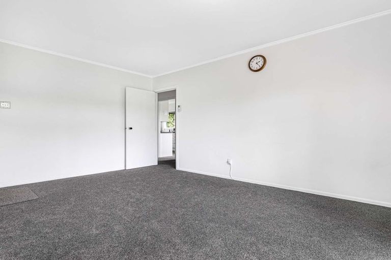 Photo of property in 12 Bittern Place, Henderson, Auckland, 0610
