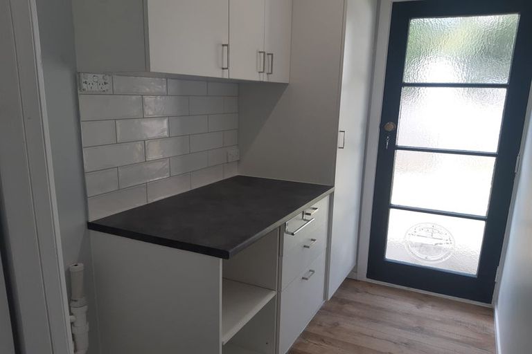 Photo of property in 14 Sabana Place, Unsworth Heights, Auckland, 0632