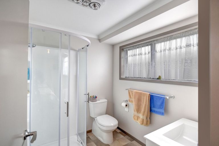 Photo of property in 16 Cross Street, Milton, 9220