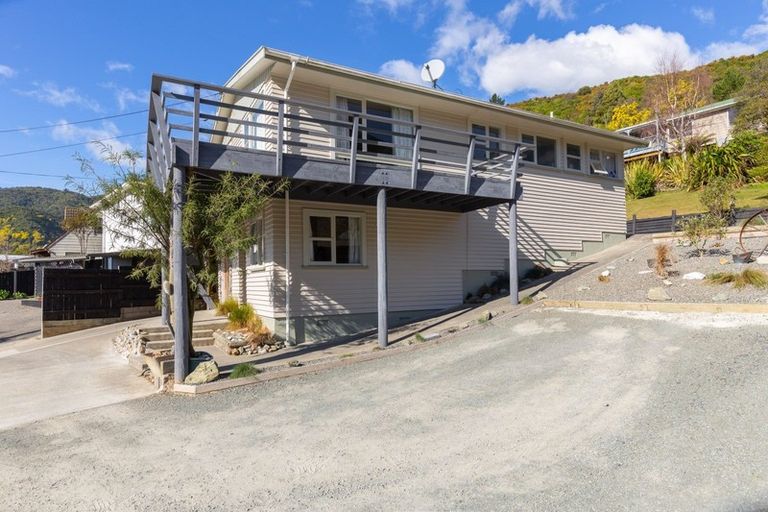 Photo of property in 82 Scotland Street, Picton, 7220