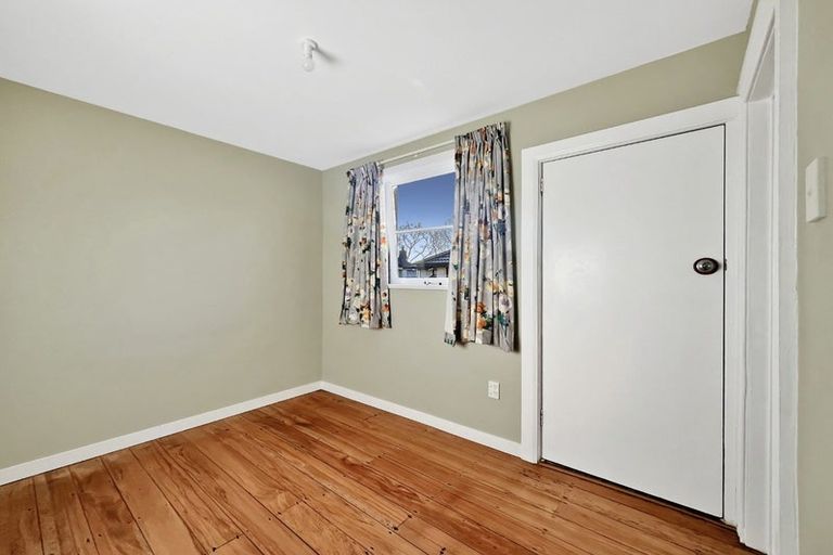 Photo of property in 393 College Street, Hokowhitu, Palmerston North, 4410