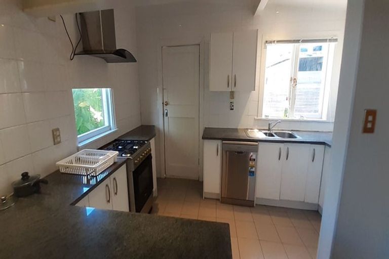 Photo of property in 1-3 Mudges Terrace, Newtown, Wellington, 6021