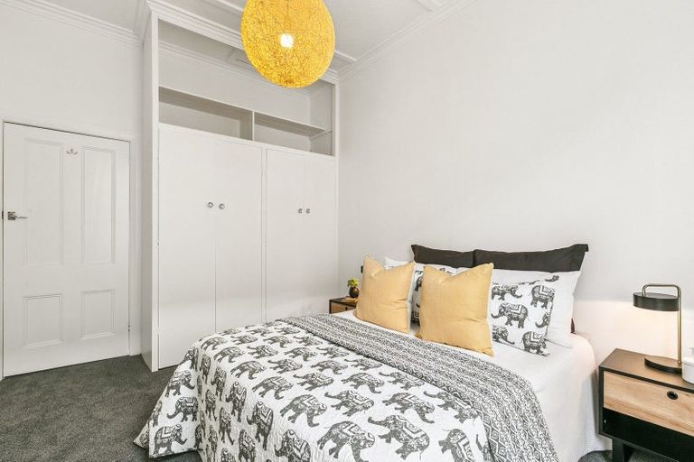 Photo of property in 5 Herald Terrace, Berhampore, Wellington, 6023