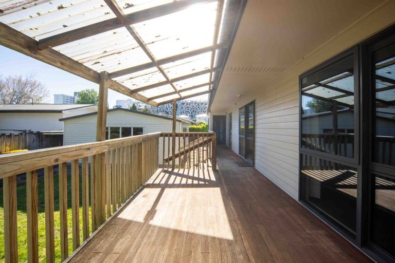 Photo of property in 3a Sandleigh Road, Hamilton Lake, Hamilton, 3204