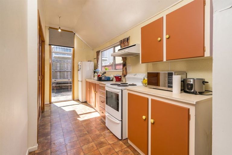 Photo of property in 32 Dundas Street, North Dunedin, Dunedin, 9016