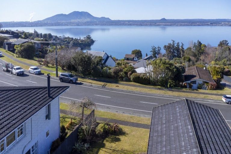 Photo of property in 96 Wakeman Road, Acacia Bay, Taupo, 3330