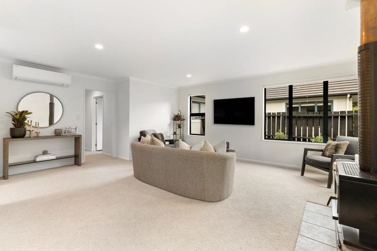 Photo of property in 37b Elm Tree Avenue, Frankton, Queenstown, 9300