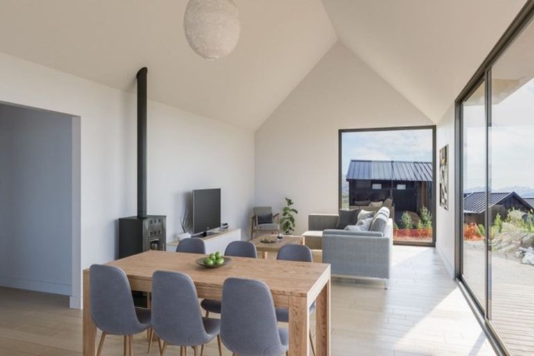 Photo of property in 32 Falconer Rise, Jacks Point, Queenstown, 9371