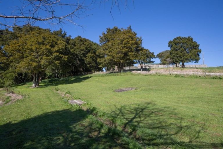 Photo of property in 54 Puriri Glade, Maungaturoto, 0588