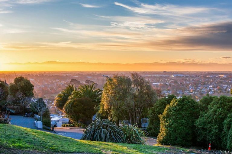 Photo of property in 18 Delhi Place, Cashmere, Christchurch, 8022