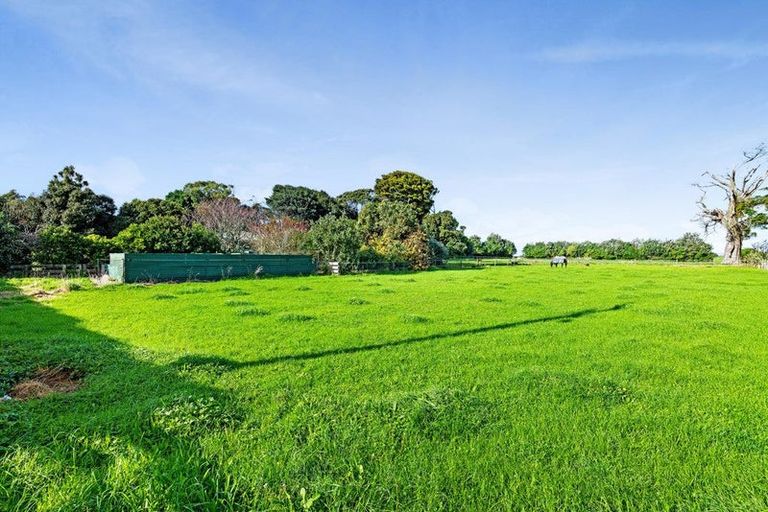 Photo of property in 1277 South Road, Manaia, Hawera, 4678