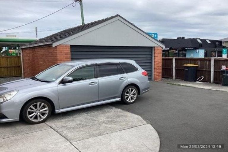 Photo of property in 198 Waimairi Road, Ilam, Christchurch, 8041