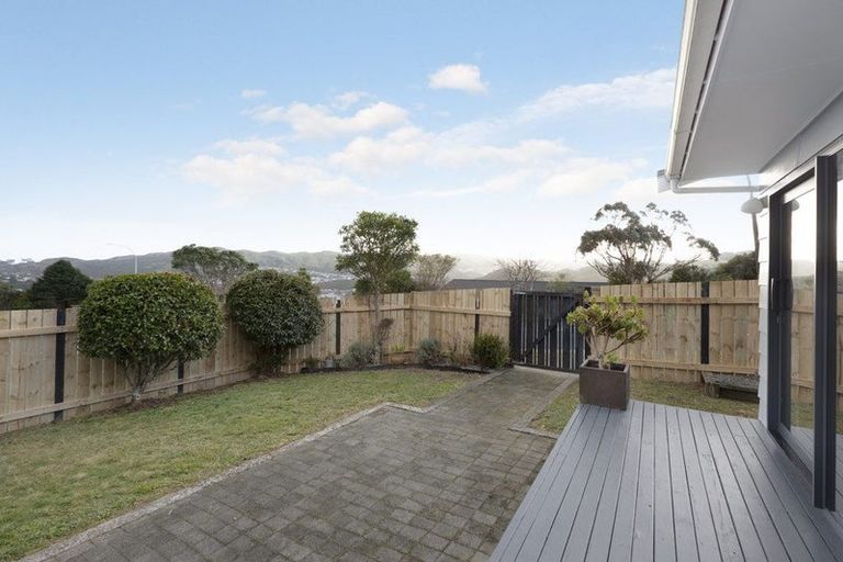 Photo of property in 160 Mark Avenue, Grenada Village, Wellington, 6037