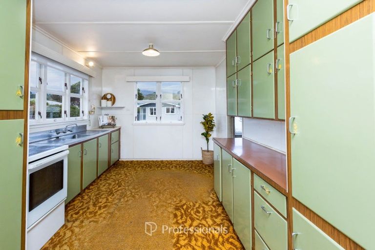 Photo of property in 11 Benge Crescent, Clouston Park, Upper Hutt, 5018