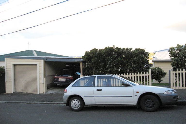 Photo of property in 9 Rodrigo Road, Kilbirnie, Wellington, 6022