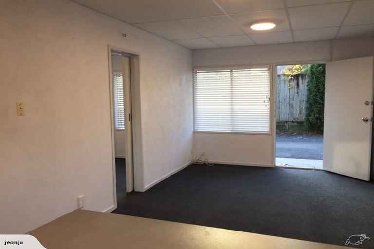 Photo of property in 2/7 Opoia Road, Hamilton East, Hamilton, 3216