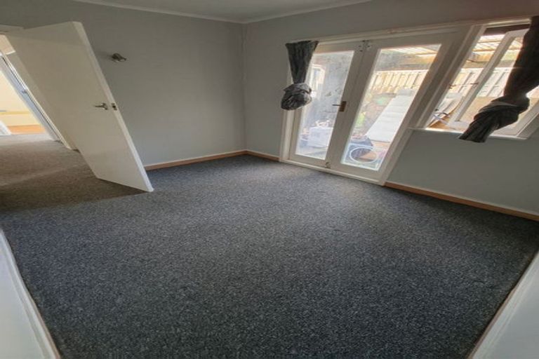 Photo of property in 36 Kamara Road, Glen Eden, Auckland, 0602