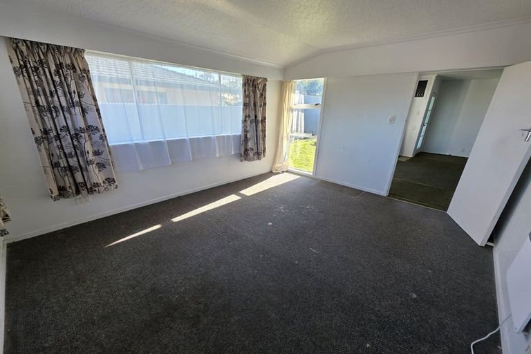 Photo of property in 100 Broadway, Carterton, 5713