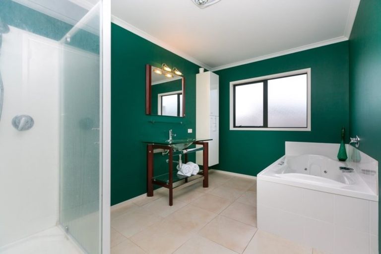 Photo of property in 69d Karamea Street, Whalers Gate, New Plymouth, 4310