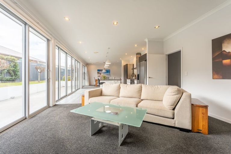 Photo of property in 2 Meadowstone Street, Gleniti, Timaru, 7910