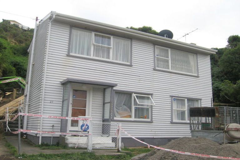 Photo of property in 27 Miramar North Road, Miramar, Wellington, 6022