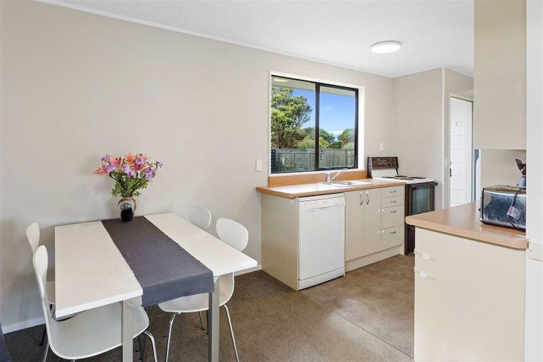 Photo of property in 9a Scott Avenue, Otaki Beach, Otaki, 5512