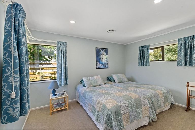 Photo of property in 68 Kapanui Road, Waikanae, 5036