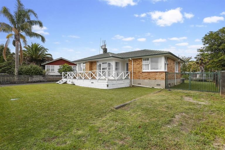 Photo of property in 99 Cargill Street, Papakura, 2110