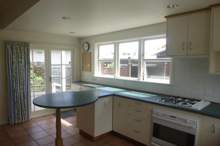 Photo of property in 48 Oxford Terrace, Hutt Central, Lower Hutt, 5011