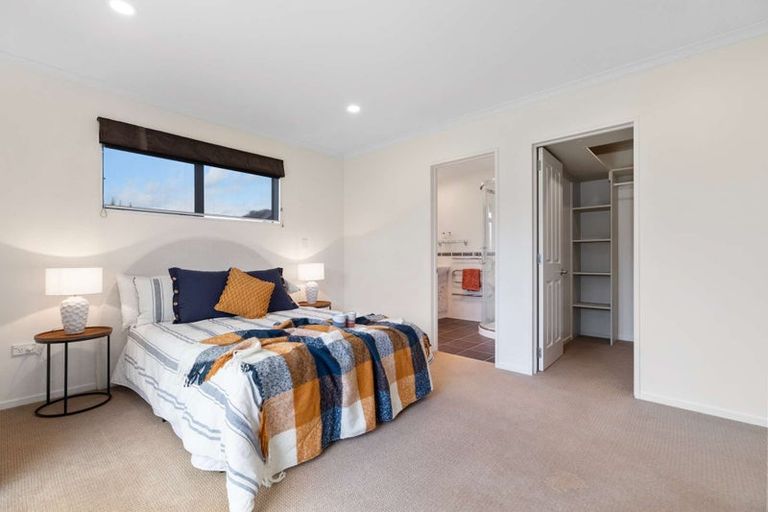 Photo of property in 7 Wroxton Place, Waiuku, 2123