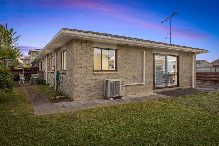 Photo of property in 1/54 Florence Avenue, Orewa, 0931