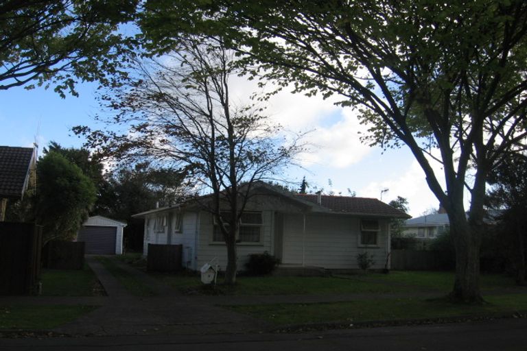 Photo of property in 4 Otaki Place, Westbrook, Palmerston North, 4412