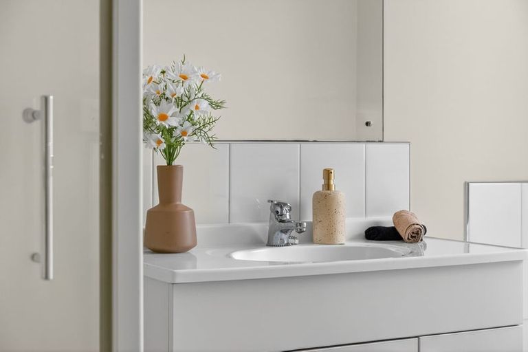 Photo of property in 61d Sabulite Road, Kelston, Auckland, 0602