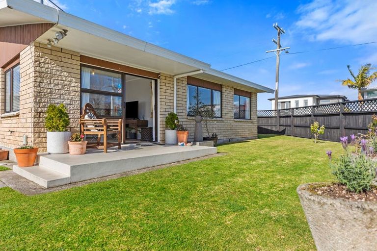 Photo of property in 1 Karaka Road, Otumoetai, Tauranga, 3110