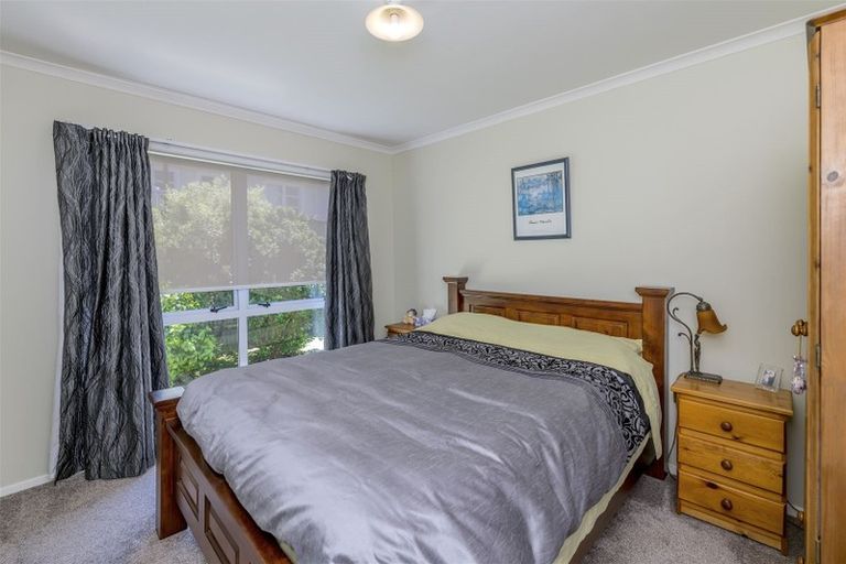 Photo of property in 14 Kawiu Road, Levin, 5510