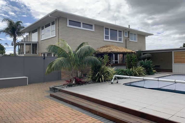 Photo of property in 30a Te Atatu Road, Te Atatu South, Auckland, 0610
