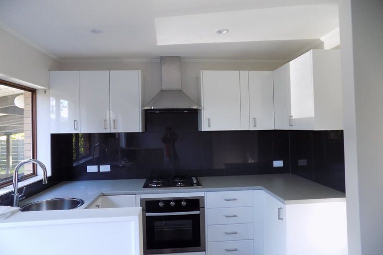 Photo of property in 95a Churton Drive, Churton Park, Wellington, 6037