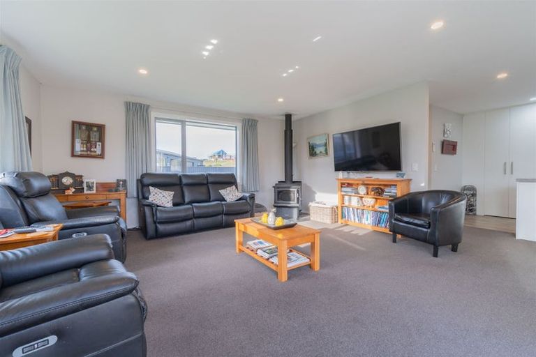 Photo of property in 25 Tawera Place, Te Anau, 9679