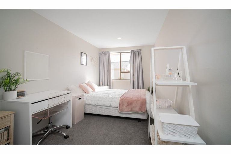 Photo of property in 2/323 Sawyers Arms Road, Bishopdale, Christchurch, 8053