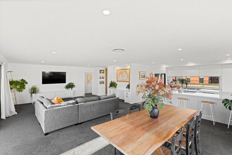 Photo of property in 33 Te Hurunui Drive, Pegasus, 7612