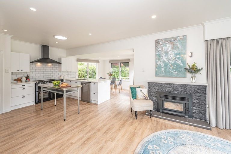 Photo of property in 14 Oakland Avenue, Saint Johns Hill, Whanganui, 4500