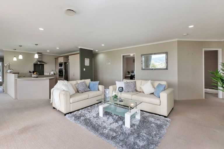 Photo of property in 14 Kensington Heights Rise, Kensington, Whangarei, 0112
