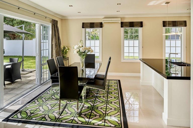 Photo of property in 2 Blundell Way, Heretaunga, Upper Hutt, 5018