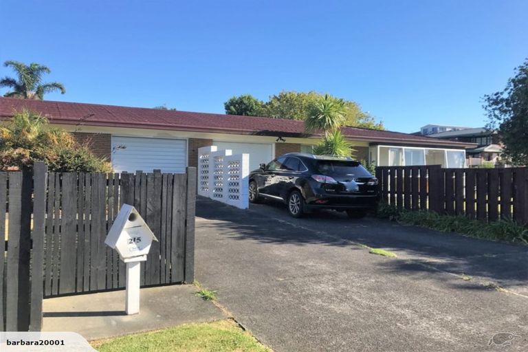 Photo of property in 1/5 Vivian Wilson Drive, Eastern Beach, Auckland, 2012