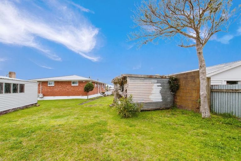 Photo of property in 57 Thompson Terrace, Manurewa, Auckland, 2102