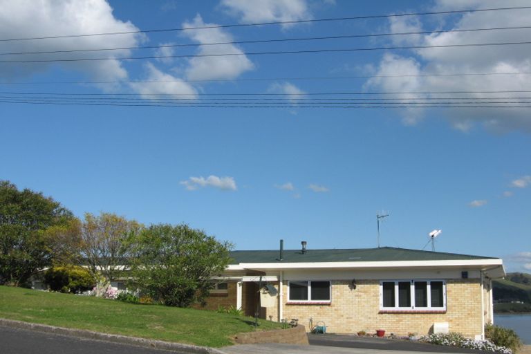 Photo of property in 44 Kimihia Road, Huntly, 3700