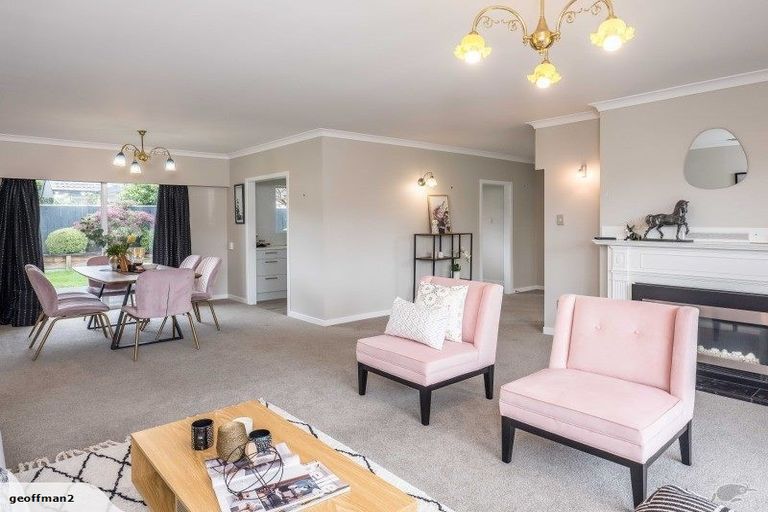 Photo of property in 60 Sylvan Avenue, Waikanae, 5036